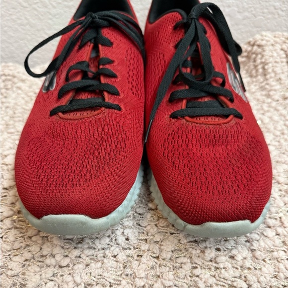 Men’s Red and Black Sketchers Athletic Shoes, sz 10 - Picture 5 of 8
